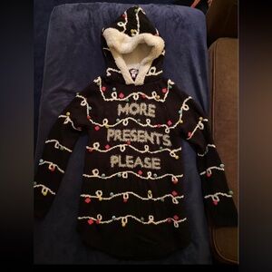 “ more presents, please” sweater women’s size s (3-5)